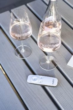 Eurom Heat And Beat Terrasverwarmer - Zwart 25 Eurom Heat And Beat Terrasverwarmer - Zwart -Professionele winterwarmtewinkel 900 600 8713415334579 heat and beat black sfeer 6