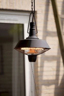 Sunred Heater Indus Hanging 2100 Terrasverwarmer -Professionele winterwarmtewinkel 900 600 rsh16 lifestyle 02 large