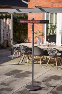 Sunred Heater Royal Diamond Dark Standing 2500 Terrasverwarmer -Professionele winterwarmtewinkel sunred heater royal diamond dark standing 2500 terrasverwarmer 7