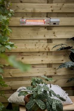 Sunred Heater Royal Diamond Wall 2000 Terrasverwarmer - Grijs -Professionele winterwarmtewinkel sunred heater royal diamond silver wall 2000 terrasverwarmer 2